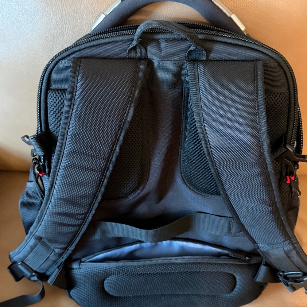 KROSER Travel Laptop Backpack 17.3 Inch XL Computer Backpack-Black - Picture 9 of 10